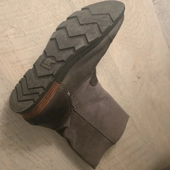 Sorel major mid-calf boots like new!! - Picture 3 of 5